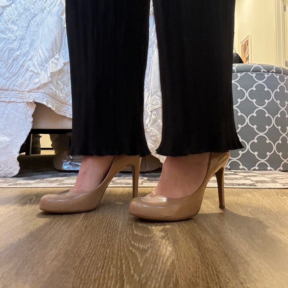 Jessica Simpson Pumps - Picture 11 of 12